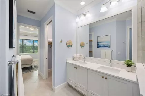Bath - 8920 Calypso Ct, Naples, FL 34112 photo 2 of 3
