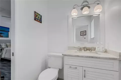 Bath - 3036 Round Table Ln, Naples, FL 34112 photo 4 of 4
