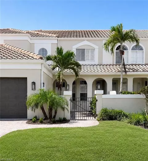 4872 W Boulevard Ct, Naples, FL 34103