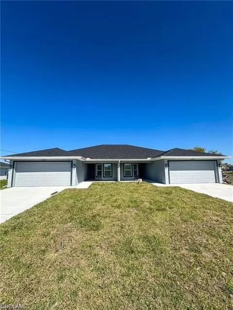 832 Burns Ave S, Lehigh Acres, FL 33974