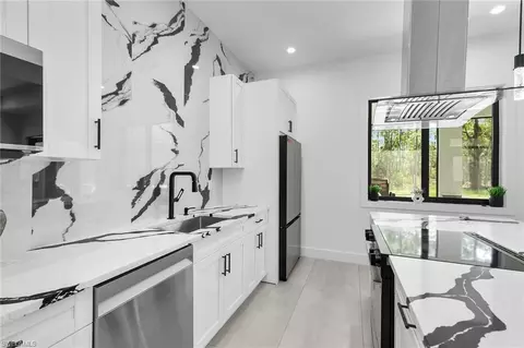Kitchen - 3348 27th Ave NE, Naples, FL 34120 photo 2 of 3