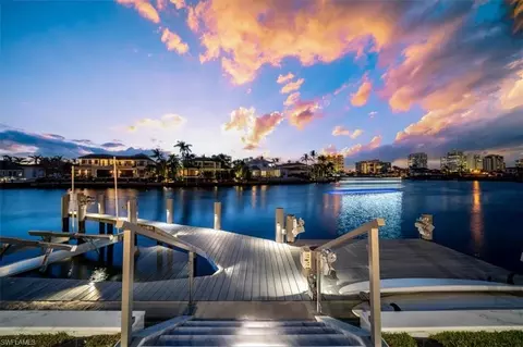 View/Area - 3801 Crayton Rd, Naples, FL 34103 photo 3 of 3