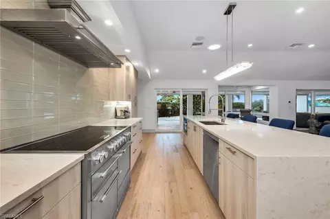 Kitchen - 5215 Seashell Ave, Naples, FL 34103 photo 4 of 4