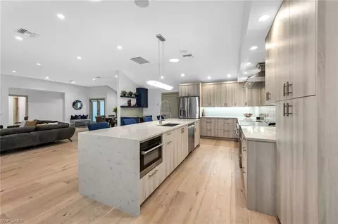 Kitchen - 5215 Seashell Ave, Naples, FL 34103 photo 3 of 4