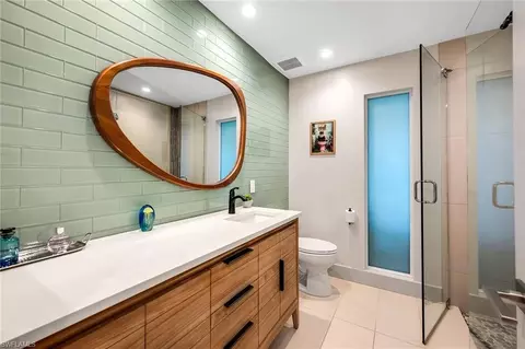 Bath - 5215 Seashell Ave, Naples, FL 34103 photo 4 of 4