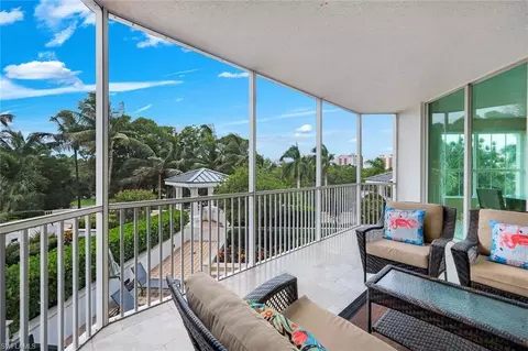 Exterior - 300 Dunes Blvd #203, Naples, FL 34110 photo 2 of 7