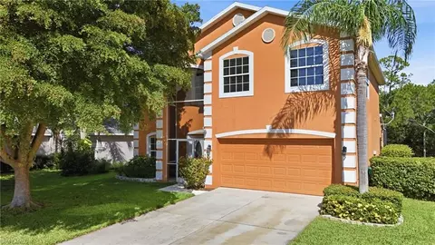 8805 Fawn Ridge Dr, Fort Myers, FL 33912