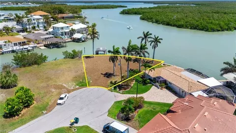 159 Tahiti St, Naples, FL 34113 photo 6