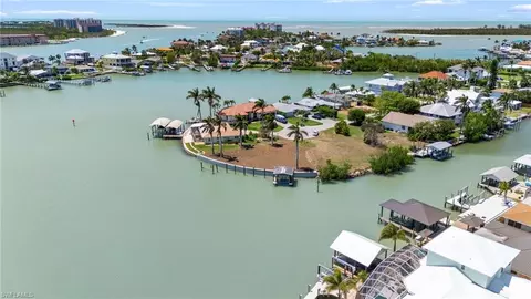 159 Tahiti St, Naples, FL 34113 photo 13