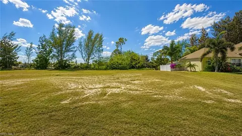 4304 NE 21st Ave, Cape Coral, FL 33909