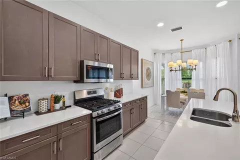 Kitchen - 4036 Nova Ln, Naples, FL 34119 photo 3 of 5