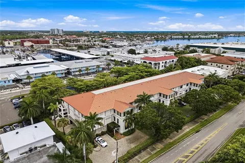 View/Area - 705 10th St S #202, Naples, FL 34102 photo 2 of 2