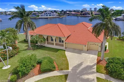 1186 Strawberry Ct, Marco Island, FL 34145