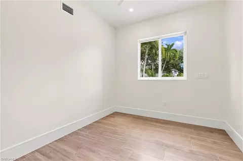 Bedroom - 5203 Starfish Ave, Naples, FL 34103 photo 5 of 5