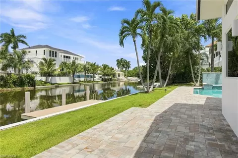 Exterior - 5203 Starfish Ave, Naples, FL 34103 photo 8 of 9