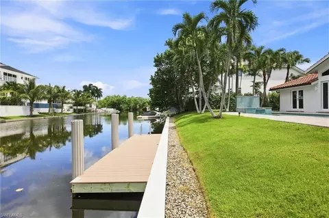 Exterior - 5203 Starfish Ave, Naples, FL 34103 photo 7 of 9