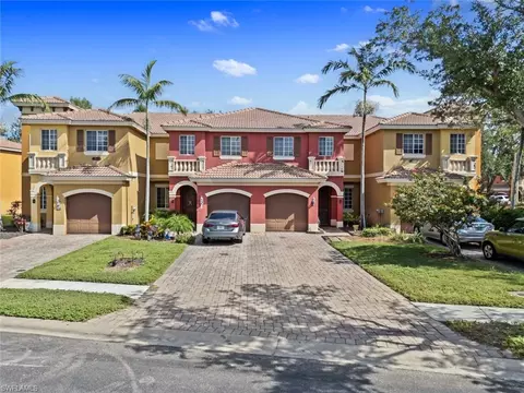 Exterior - 10230 Tin Maple Dr #141, Estero, FL 33928 photo 2 of 6