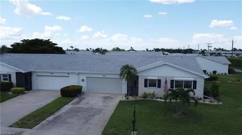 1527 Edgewater Cir, Fort Myers, FL 33919