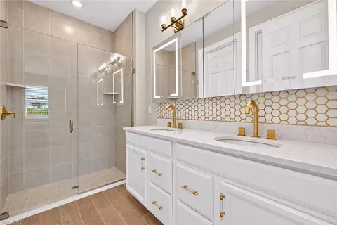 Bath - 1108 Enbrook Loop, Naples, FL 34114 photo 1 of 2