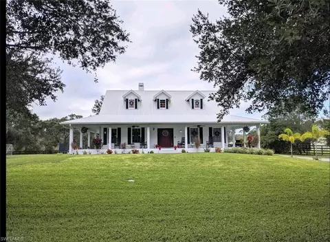 17601 Nalle Rd, North Fort Myers, FL 33917