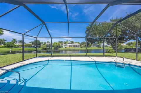 Exterior - 4651 West Blvd, Naples, FL 34103 photo 4 of 10