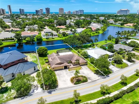 View/Area - 4651 West Blvd, Naples, FL 34103 photo 2 of 7