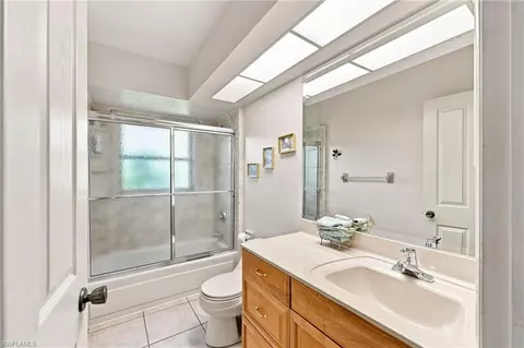 Bath - 4651 West Blvd, Naples, FL 34103 photo 2 of 2