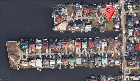476 Pine Ave, Naples, FL 34108 photo 3