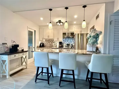 788 Park Shore Dr #A29, Naples, FL 34103