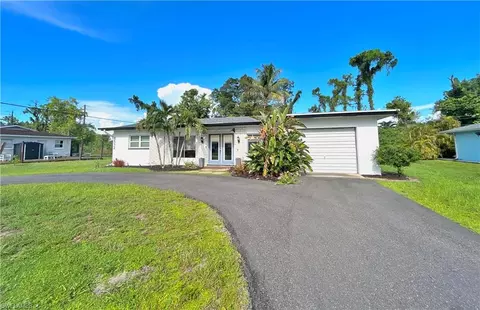 8512 Fordham St, Fort Myers, FL 33907