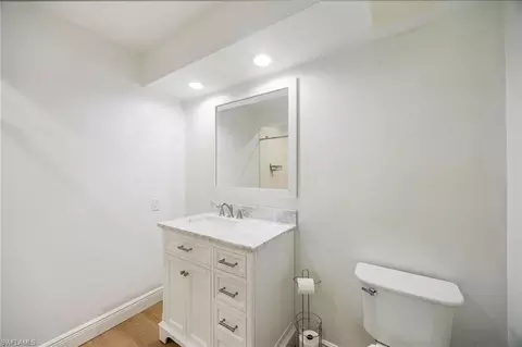Bath - 792 Eagle Creek Dr #203, Naples, FL 34113 photo 4 of 4