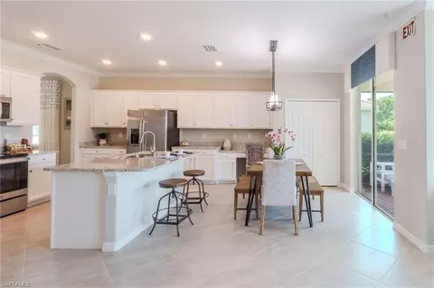 Kitchen - 3263 Hampton Blvd, Alva, FL 33920 photo 4 of 6