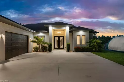 411 24th Ave NE, Naples, FL 34120