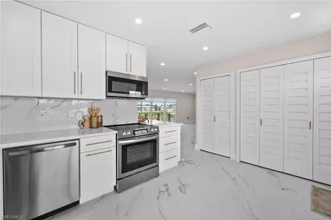 Kitchen - 105 Harrison Rd #4, Naples, FL 34112 photo 2 of 3
