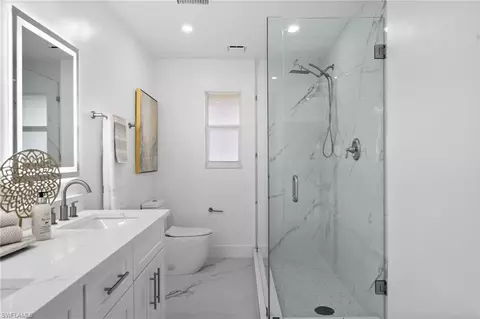Bath - 105 Harrison Rd #4, Naples, FL 34112 photo 2 of 3
