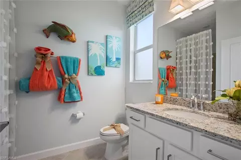 Bath - 3103 E Windsor Dr, Alva, FL 33920 photo 4 of 5