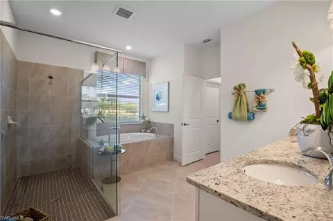 Bath - 3103 E Windsor Dr, Alva, FL 33920 photo 2 of 5