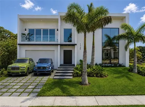 1135 Bluebird Ave, Marco Island, FL 34145