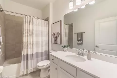 Bath - 2645 Vine Ave, Naples, FL 34120 photo 1 of 1