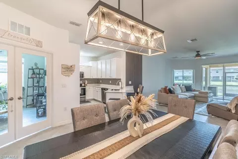 Dining - 2645 Vine Ave, Naples, FL 34120 photo 2 of 3