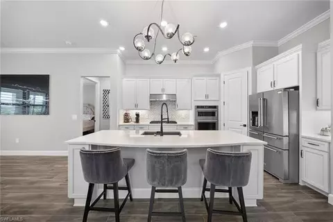 Kitchen - 9811 Everglades Dr, Naples, FL 34120 photo 2 of 4