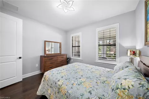 Bedroom - 9811 Everglades Dr, Naples, FL 34120 photo 4 of 4