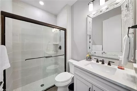 Bath - 9811 Everglades Dr, Naples, FL 34120 photo 3 of 3