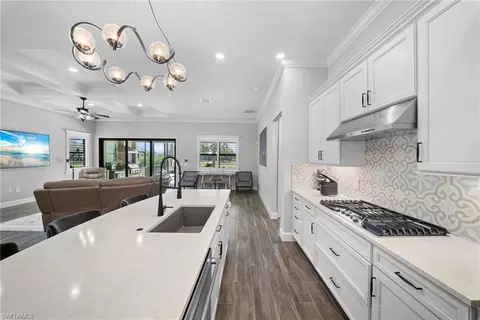Kitchen - 9811 Everglades Dr, Naples, FL 34120 photo 4 of 4