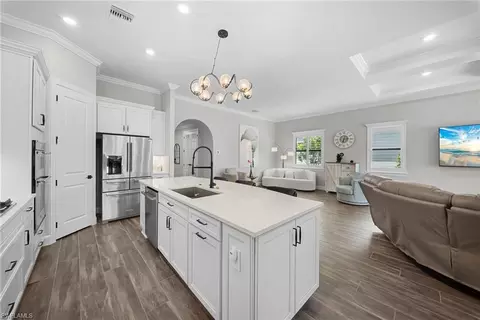 Kitchen - 9811 Everglades Dr, Naples, FL 34120 photo 1 of 4