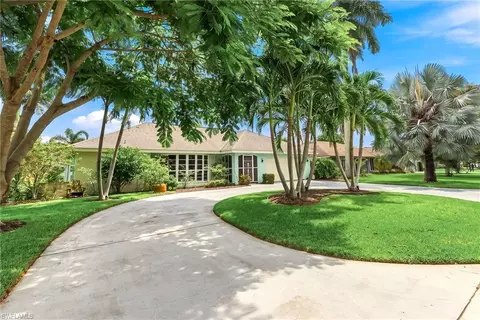 350 Pinehurst Cir, Naples, FL 34113