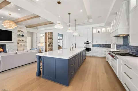 Kitchen - 528 Turtle Hatch Rd, Naples, FL 34103 photo 3 of 4