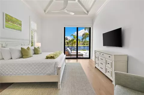 Bedroom - 528 Turtle Hatch Rd, Naples, FL 34103 photo 3 of 6