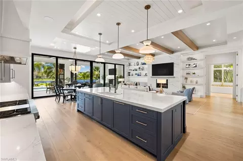 Kitchen - 528 Turtle Hatch Rd, Naples, FL 34103 photo 4 of 4