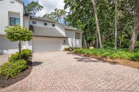 27100 Oakwood Lake Dr, Bonita Springs, FL 34134
